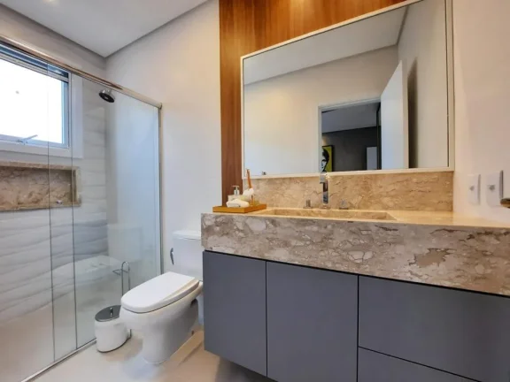 Imagem Casa em Condominio 5 Dormitórios - Bairro Centro