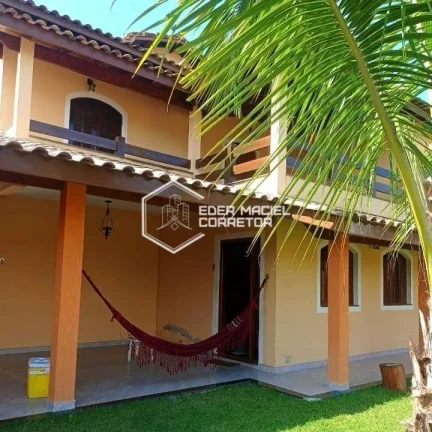 Imagem Apresentamos este belo sobrado com terreno amplo de 380m² e 159m² de área construída, ideal para...