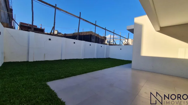 Imagem Casa de 220m² no Condomínio Fechado – Suíte Master, Espaço Gourmet e Amplo Pátio