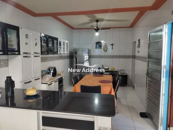 Imagem Casa Ampla 4 Quartos em Novo México - Vila Velha