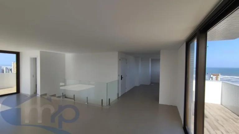Imagem Apartamento á venda com 3 dormitórios no centro de Torres/RS