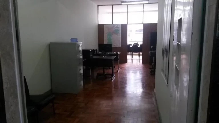 Imagem Sala Comercial na 24 de maio