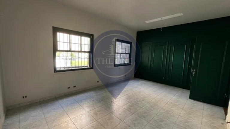Imagem Excelente Casa Comercial para Locação em Indianópolis, São Paulo-SP: 1 Banheiro, 4 Vagas de Garagem, 300m² de Área.