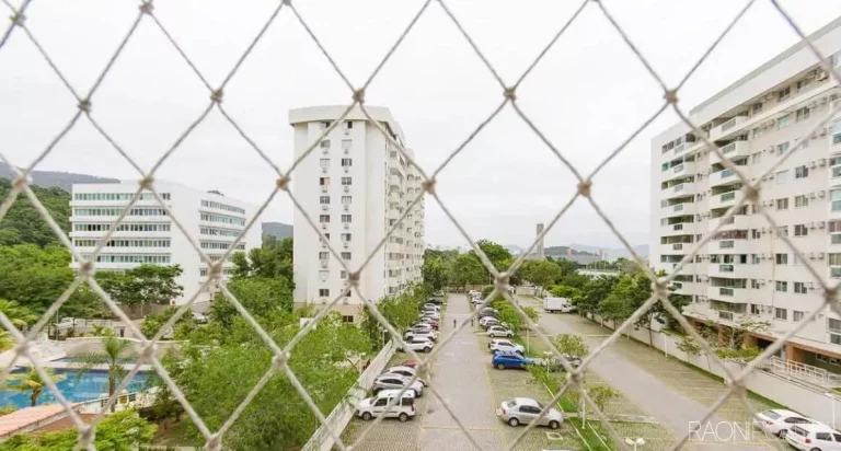 Apartamento com 2 Quartos à Venda, 65 m² em Camorim