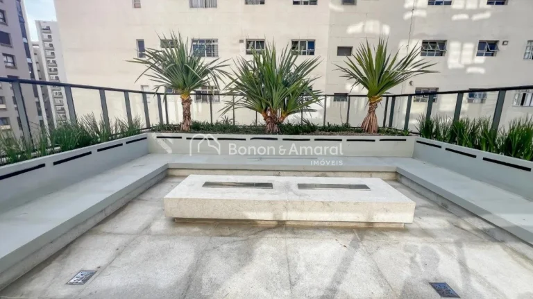 Imagem Apartamento de 1 quarto, localizado no último andar em um edifício moderno com estrutura residenci...