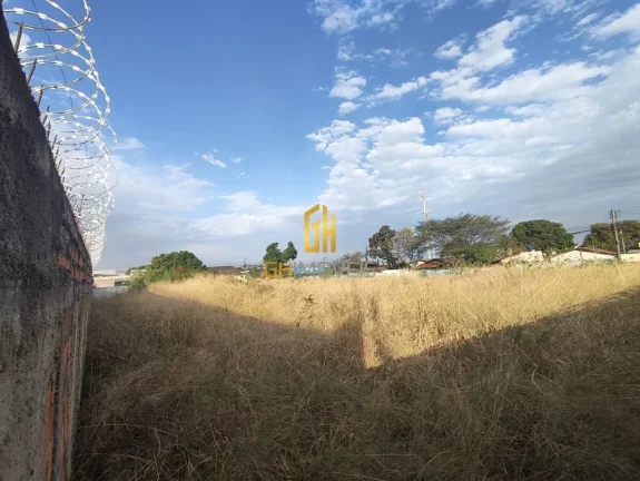 Área com 6 Lotes no Jardim Maria Inês, em Aparecida de Goiânia. - Área Total 2.255,00 Metros;Sen...