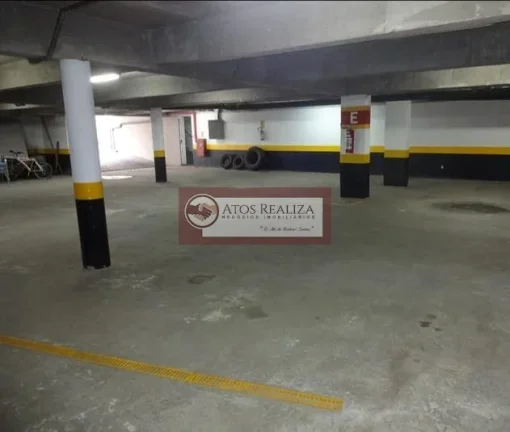 Imagem Vendo SUPER Oportunidades no Panamby. Prédio Comercial Inteiro no Panambi, região do Morumbi, Prédio Comercial Morumbi Zoneamento Szu2 889m terreno 963m área construída 3 pavimentos 6 salas 5 banheiros Area coberta de galpão Area externa patio Subsolo de 