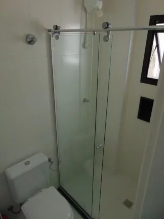 Imagem ASTÚRIAS - PERTINHO DO MAR, TOTALMENTE REFORMADO E DECORADO, 2 VAGAS, LAZER NO PRÉDIO.