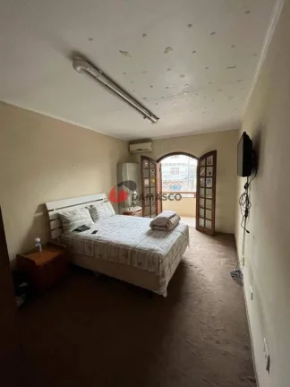 Imagem Sobrado à venda 3 Quartos, 3 Suites, 4 Vagas, 355M², Osvaldo Cruz, São Caetano do Sul - SP