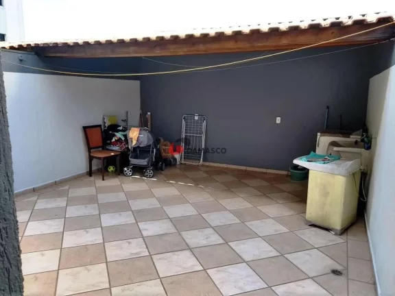 Imagem Sobrado à venda 3 Quartos, 3 Suites, 6 Vagas, 325M², Cerâmica, São Caetano do Sul - SP