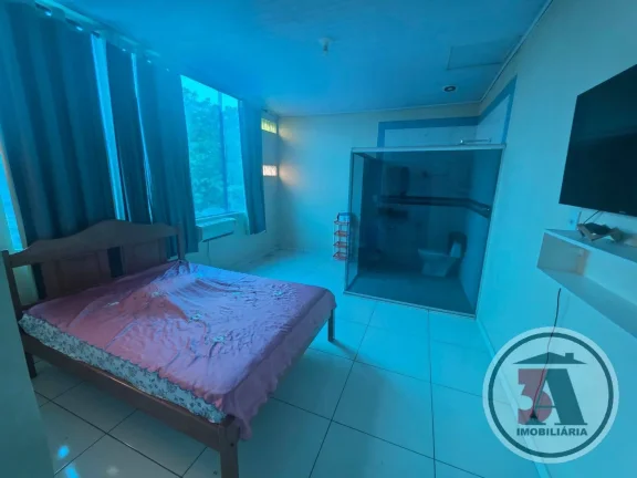 Imagem Casa com Piscina Zona Leste