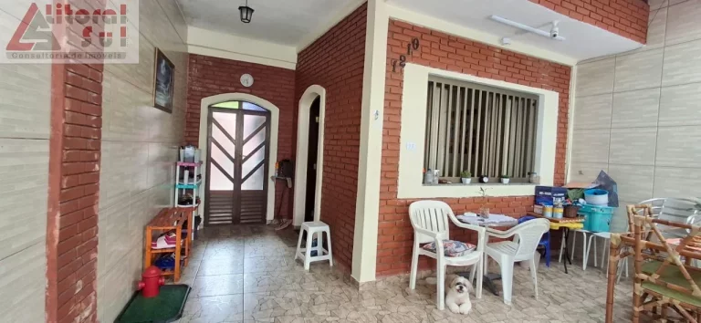 Imagem Imperdível Residência à Venda em Praia Grande-SP, Tupi: 2 Quartos, 1 Sala, 2 Banheiros, 2 Vagas,