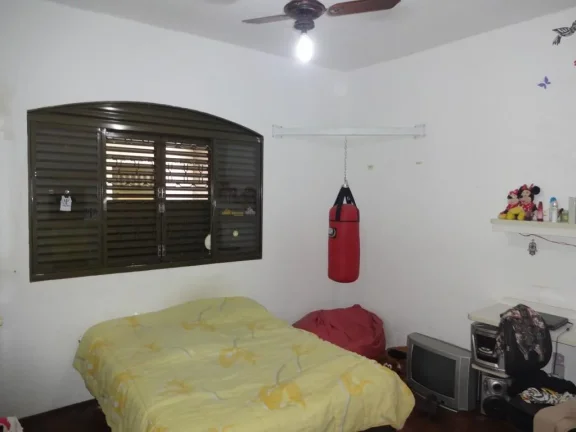 Imagem Casa no Bairro Alto excelente para consultÃ³rio, prÃ³ximo Ã  Santa Casa toda reformada com 3 dormitÃ...