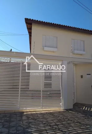 Imagem Casa à venda em Jardim Europa com 182m² 5 quartos, 4 vagas