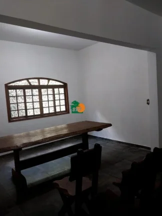 Imagem Chácara para Venda em São Roque, Jardim Camargo (canguera), 3 dormitórios, 1 suíte, 2 banheiros, 6 vagas