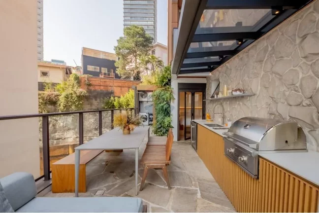 Imagem Apartamento Garden que se destaca pela localização no bairro charmoso da Vila Madalena, com 2 dormitórios, sendo 1 suite, 2 banheiros e 1 vaga .