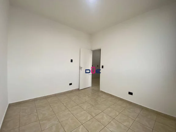 Imagem Apartamento 2 dormitórios para locação no coração do Gonzaga – a menos de 100 metros da praia!