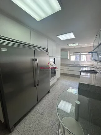 Imagem Apartamento de luxo com 4 quartos, 366m², para locação em São Paulo, Alto da Lapa