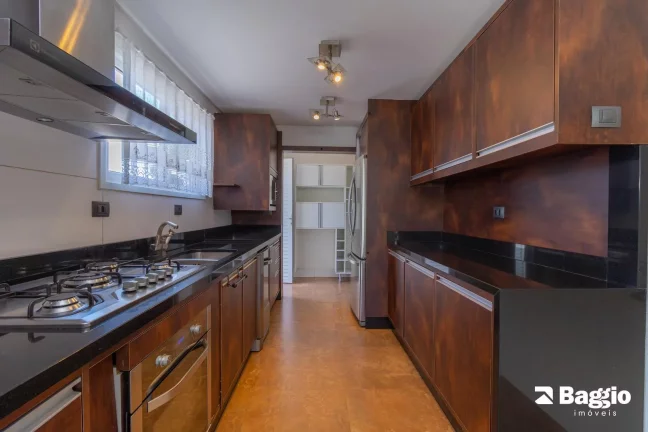 Imagem Casa térrea em condomínio em Santa Felicidade 2 suites