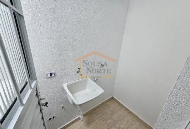 Imagem Casa em condomínio, 1 dormitório, sala integrada com a cozinha, banheiro social, área de serviço...