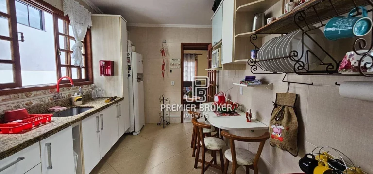 Imagem Casa à venda, 144 m² por R$ 990.000,00 - Albuquerque - Teresópolis/RJ
