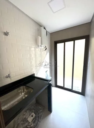 Imagem Sobrado com 220 M², com 4 dormitórios suítes, sala, lavabo, cozinha, área de serviços, churrasq...