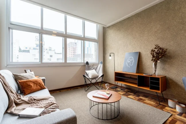 Imagem Apartamento 90M², 2Q, 1 Suíte, 2 Banheiros, 1 Vaga, Split, Salão de Festas, Área Verde.