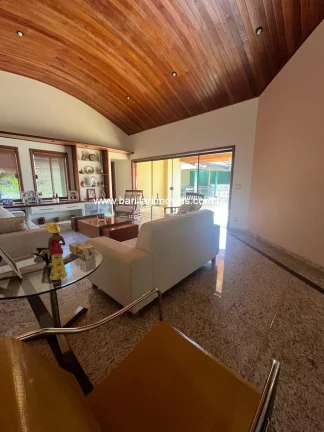 Imagem Casa Térrea 4D com Piscina