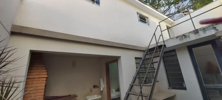 Imagem Excelente imóvel comercial com 3 vagas de recuo , 6 salas sendo com moveis embutidos de excelente q...