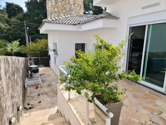 Imagem Casa em Condomínio para Locação em Jandira / SP no bairro Parque Nova Jandira