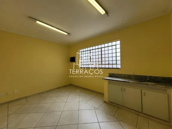 Imagem VENDE-SE PRÉDIO COMERCIAL 453m²AC - 12 VAGAS COBERTAS - PONTE SÃO JOÃO, JUNDIAÍ-SP