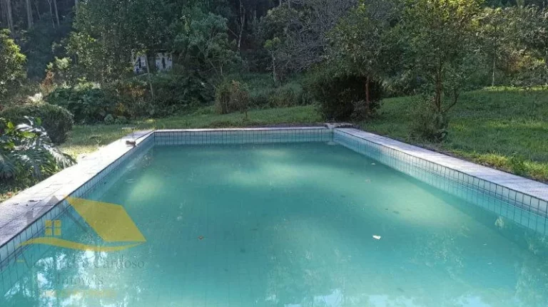 Imagem Vendo Chácara com 1800 mts² e Piscina