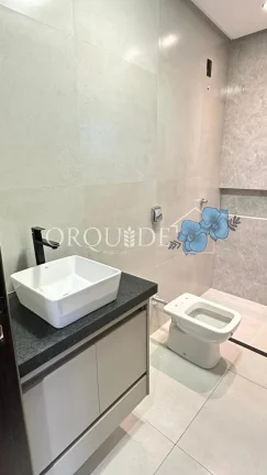 Imagem Casa à venda em Rio Verde-GO: Residencial Solar dos Ataídes 2ª Etapa - 3 quartos, 1 suíte, 1 sala, 2 vagas, 119,02m². Venha conferir!