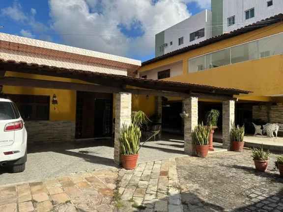 Casa com 4 dormitórios à venda, 529 m² por R$ 800.000 - Cristo Redentor - João Pessoa/PB