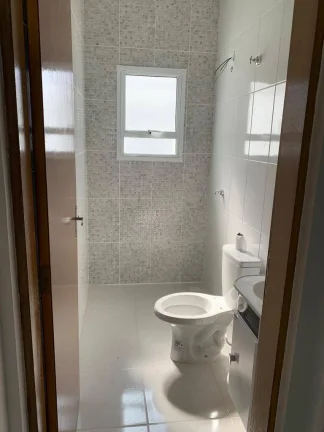 Imagem Sobrado com bom acabamento e pronto para morar!