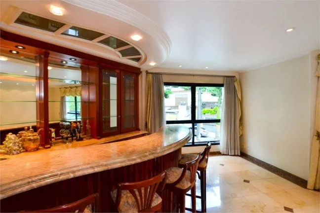 Imagem Apartamento 1 Por Andar Vila Monumento - 200M², 4 Dorms, 2 Suítes, 4 Vagas.