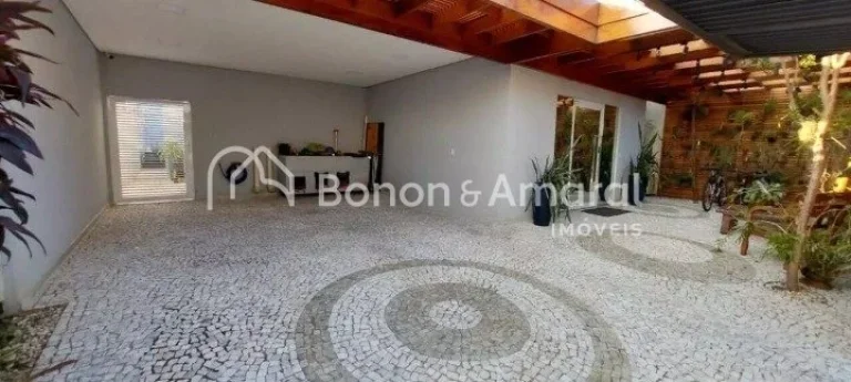 Imagem Linda casa térrea com 166,63m², acabamento em porcelanato, granito e vinílico. Conta com 3 quarto...