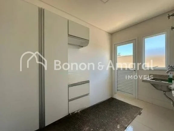 Imagem Imóvel amplo à venda com 4 quartos, sendo 4 suítes e 5 banheiros e 1 lavabo. Este imóvel está b...