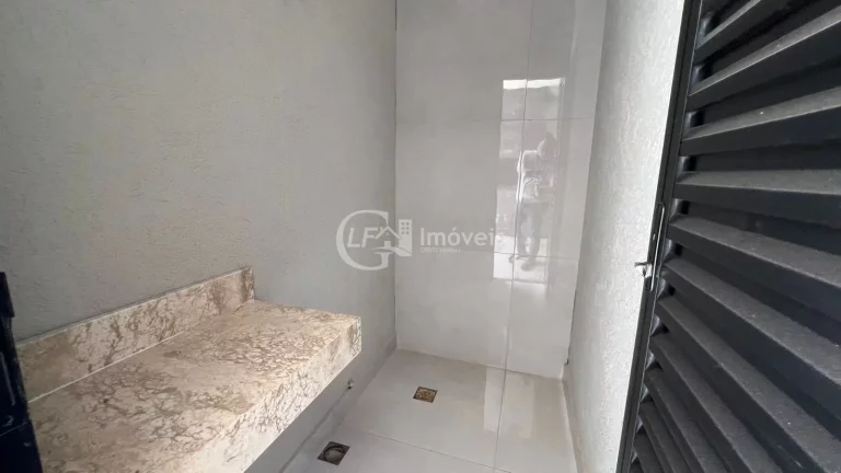 Imagem O SEU LAR DOS SONHOS NO RITA VIEIRA COM PISCINA ESTÁ AQUI .