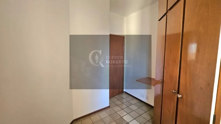 Imagem Apartamento com 3 Dormitórios e 2 Vagas no Centro – 96m²