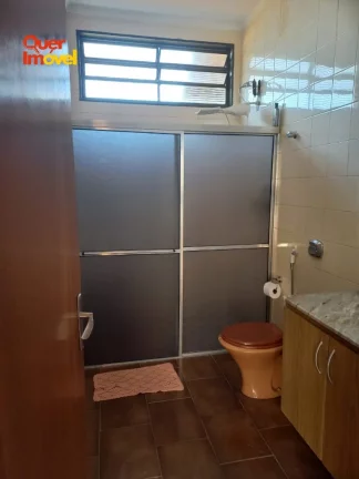 Imagem Imperdível: Casa à venda ou locação em Ribeirão Preto-SP, Parque dos Bandeirantes. 3 quartos, 1 suíte, 2 salas, 2 banheiros, 3 vagas de garagem, 204m².