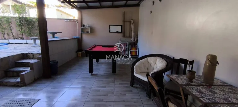 Imagem Sobrado com 5 quartos sendo 3 Suítes e com piscina para venda em Barra Velha - SC