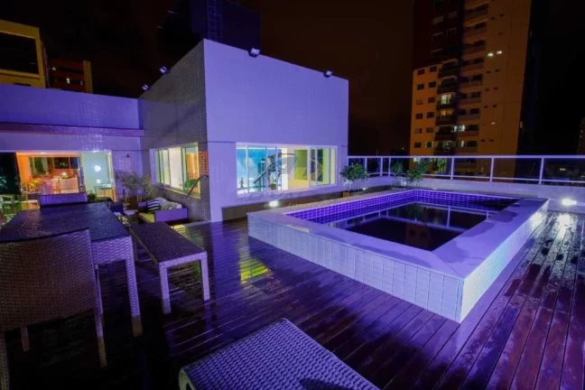 Imagem Vendo apto em prédio top, no melhor local de Tambaú, com 59 m2, varanda, 2 quartos s/ 1 suite e 1 vg