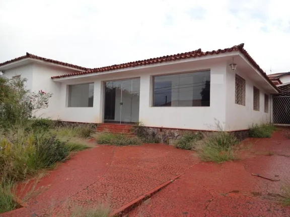 Imagem Casa ampla com vocação comercial no Centro , excelente para clínicas e escritórios , banheiros m...