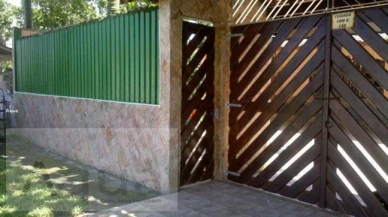 Imagem Casa para Venda em Itanhaém, Jardim São Fernando, 3 dormitórios, 1 suíte, 3 banheiros, 5 vagas