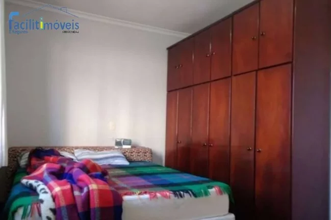 Imagem SOBRADO 3 DORMITÓRIOS COM 1 SUÍTE - VILA GILDA - SANTO ANDRÉ