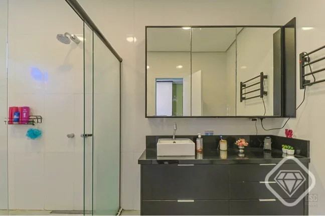 Imagem Casa de luxo no Jardim Isabel
Conforto, elegância e privacidade na rua mais charmosa da Zona Sul

V...