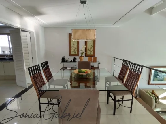 Imagem Imponente Casa em Condomínio à Venda em Vinhedo-SP 3 Quartos, 3 Suítes, 3 Salas, 5 Banheiros, 5 Vagas, 450m² Imagem Imponente Casa em Condomínio à Venda em Vinhedo-SP 3 Quartos, 3 Suítes, 3 Salas, 5 Banheiros, 5 Vagas, 450m²