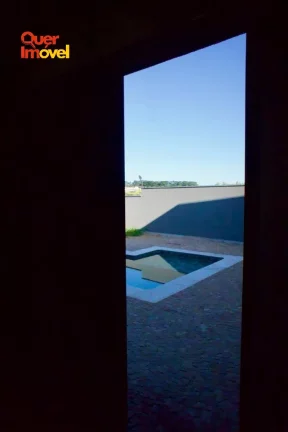 Imagem Casa de Luxo em Condomínio à Venda em Ribeirão Preto-SP no Bairro Bonfim Paulista: 3 Quartos, 3 Suítes, 1 Sala, 4 Banheiros, 4 Vagas, 180m².