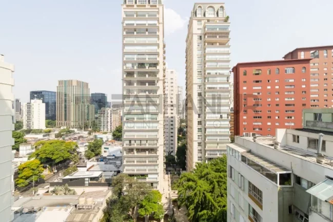 Imagem Espetacular apartamento à venda no Itaim Bibi, São Paulo-SP: 3 quartos, 3 suítes, 3 salas, 4 banheiros, 3 vagas de garagem, 268m².